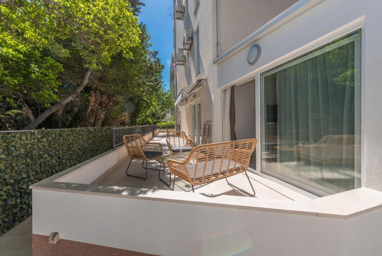 Apartments By The Sea Makarska - 19134 ภายนอก รูปภาพ