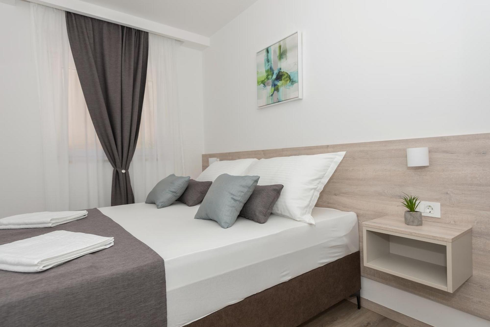 Apartments By The Sea Makarska - 19134 ห้อง รูปภาพ