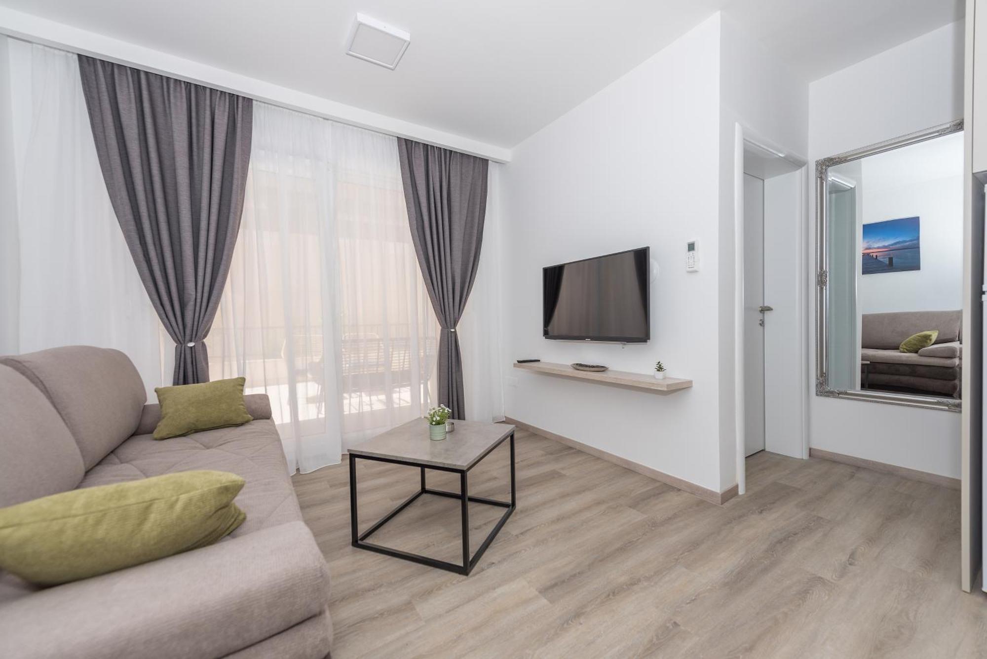 Apartments By The Sea Makarska - 19134 ห้อง รูปภาพ